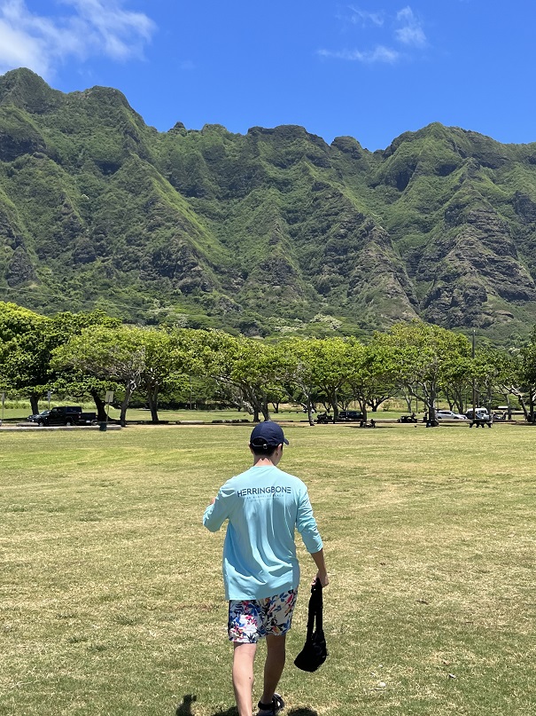 호놀롤루 동부 해안의 어딘가 scenic point였다. 동부 해안 도로를 따라가다 보면 절경이 많아서 중간에 차를 대고 사진을 찍을 수 있는 장소들이 마련되어 있다. 