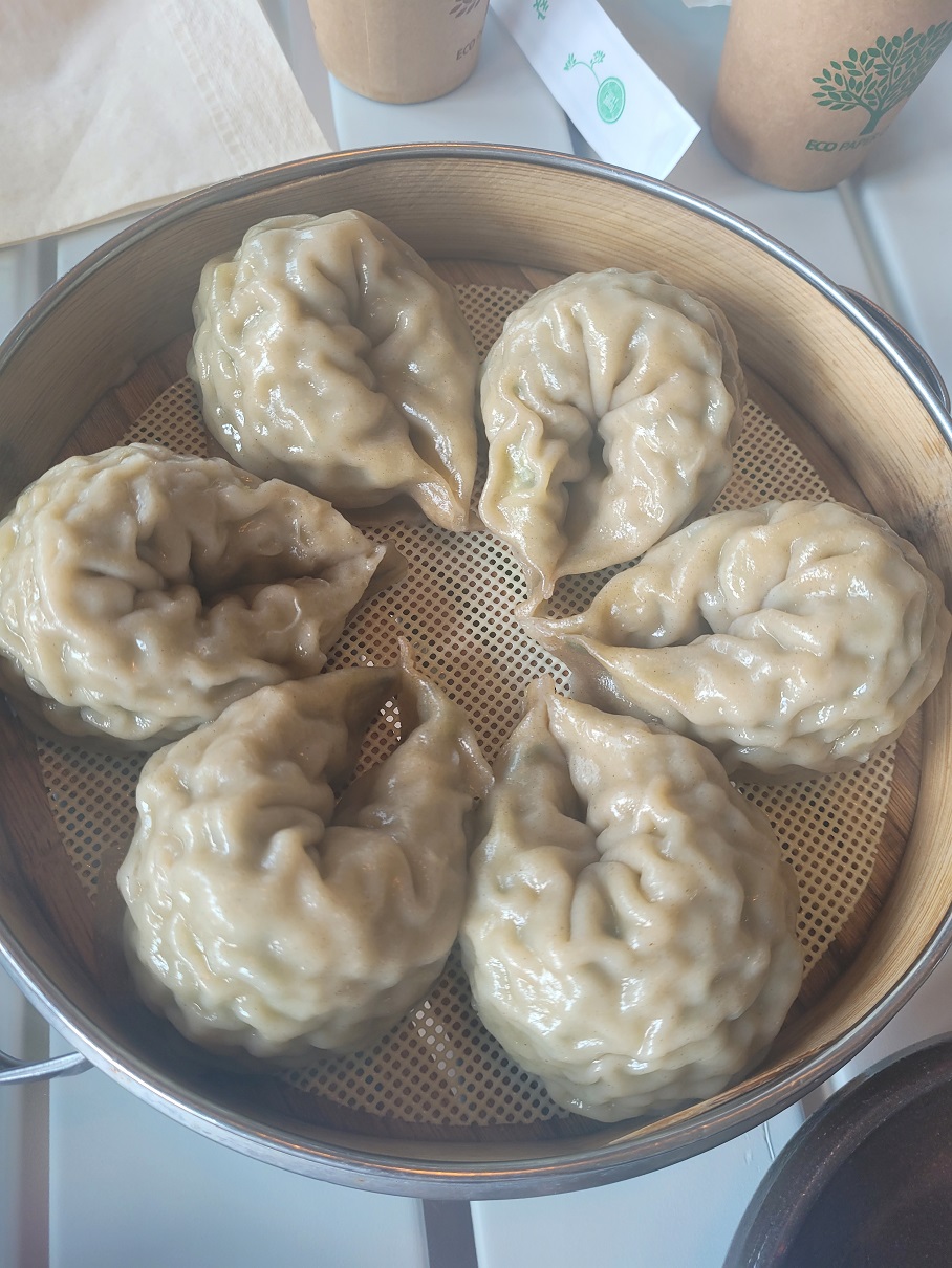 The descent was a little easier as it was made of wooden steps mostly. I felt a sense of accomplishment after coming all the way down. whooooo. We right away headed to the restaurant that we searched for at the top of the mountain. They sold foods made of Memil. The dumpling was fantastic. Indeed, eating after working out is the BEST. 